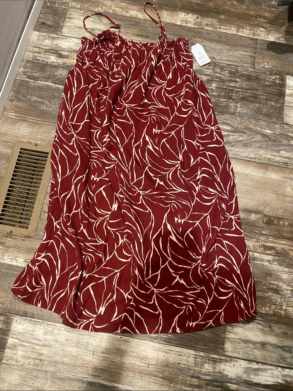 Time and Tru Red Floral Print Smocked Midi Dress with Cream Leaf Pattern